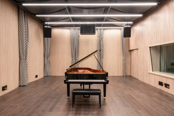 Home SONIC ARTS Schoenberg (8)